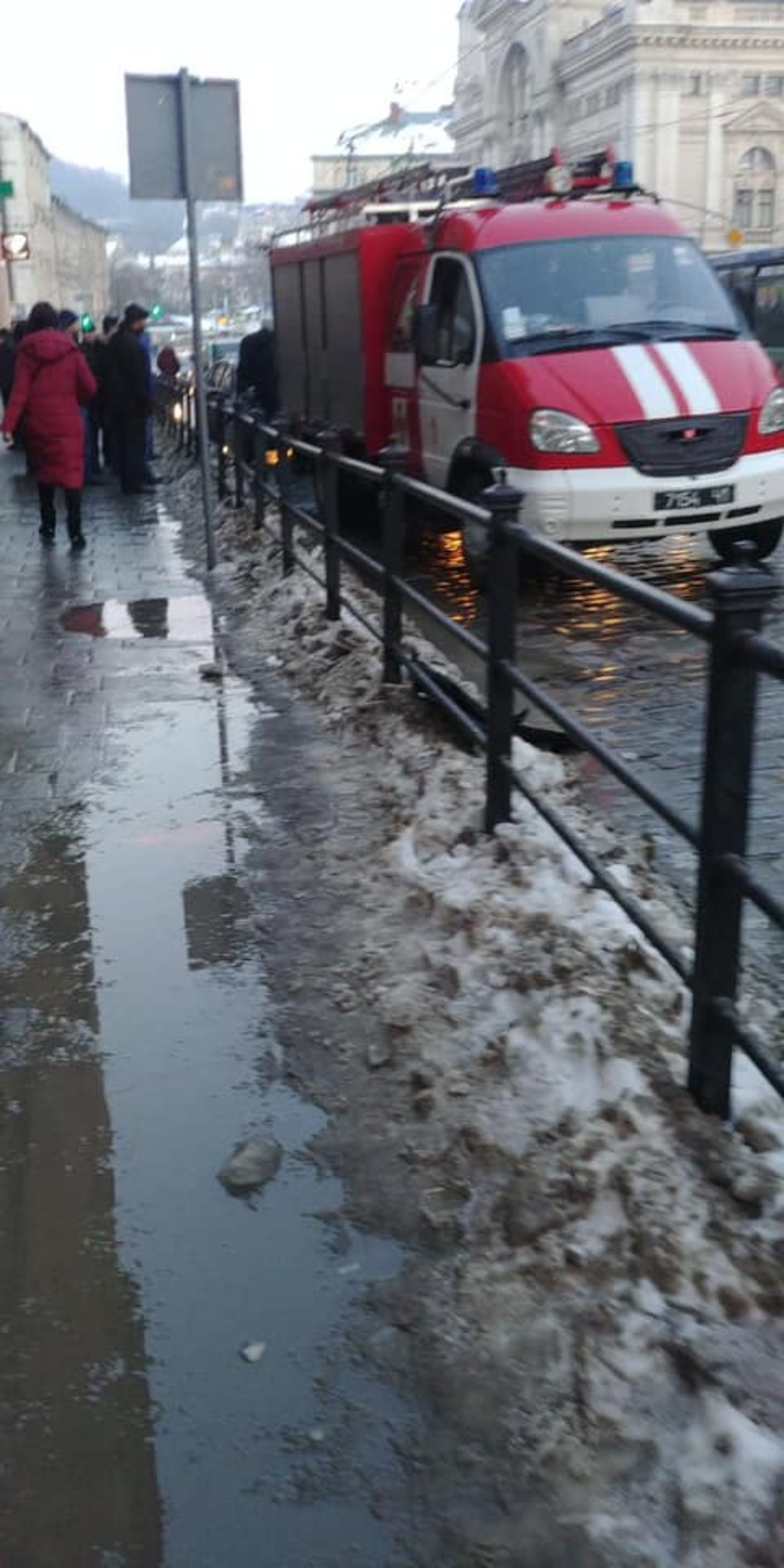 У центрі Львова горіли "польські бляхи". Фото: Ігор Зінкевич.