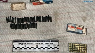 У Самборі місцевий мешканець збував наркотики та зберігав боєприпаси (ФОТО)