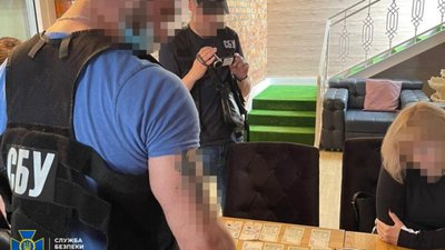 СБУ викрила чергову схему фальсифікації ПЛР-тестів (ФОТО)