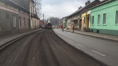 Де на Львівщині сьогодні ліквідовують ямковість: перелік доріг державного значення (ФОТО)