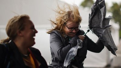 Синоптики застерігають про пориви вітру у Львові