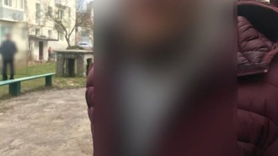 У Львові затримали підозрілих чоловіків зі зброєю (ФОТО)
