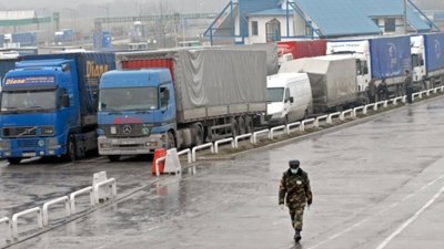 У «Краковці», в кабіні фури, виявили мертвого поляка