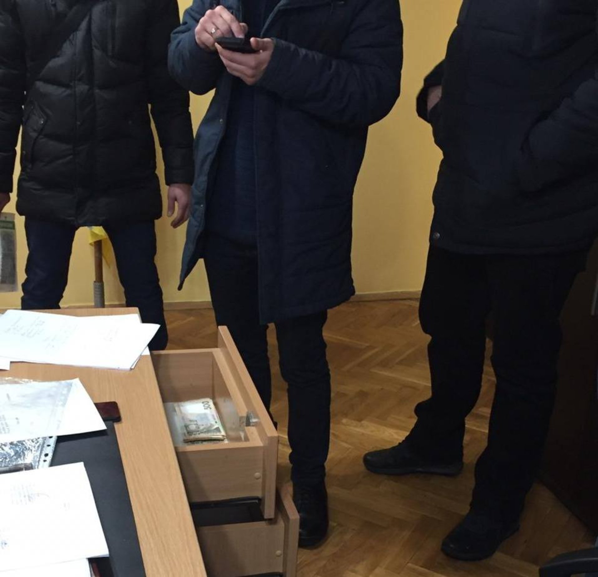З’явились подробиці затримання голови Сокальської РДА. Фото: СБУ у Львівській області.