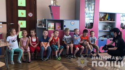Поліцейські Львівщини перевіряють дитячі садки щодо дотримання норм карантину