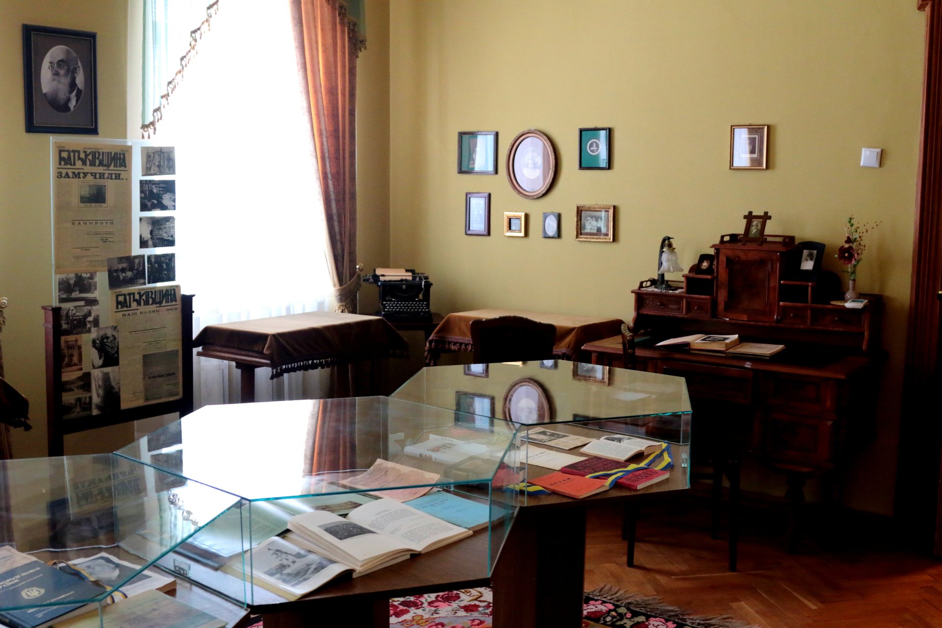 Музей Михайла Грушевського у Львові, фото 4studio