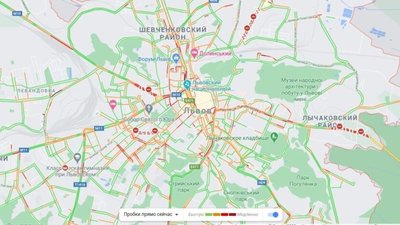 Львів скували затори і автомобільні тягнучки