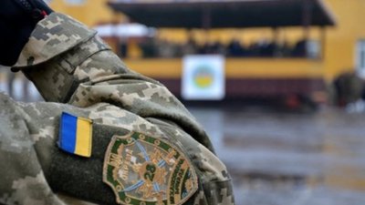 На Яворівському полігоні хворі з підозрою на коронавірус лежать у затоплених наметах (ВІДЕО)