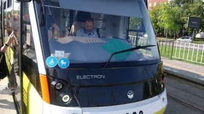 У Львові шукають винних, чому у трамваях не працюють кондиціонери