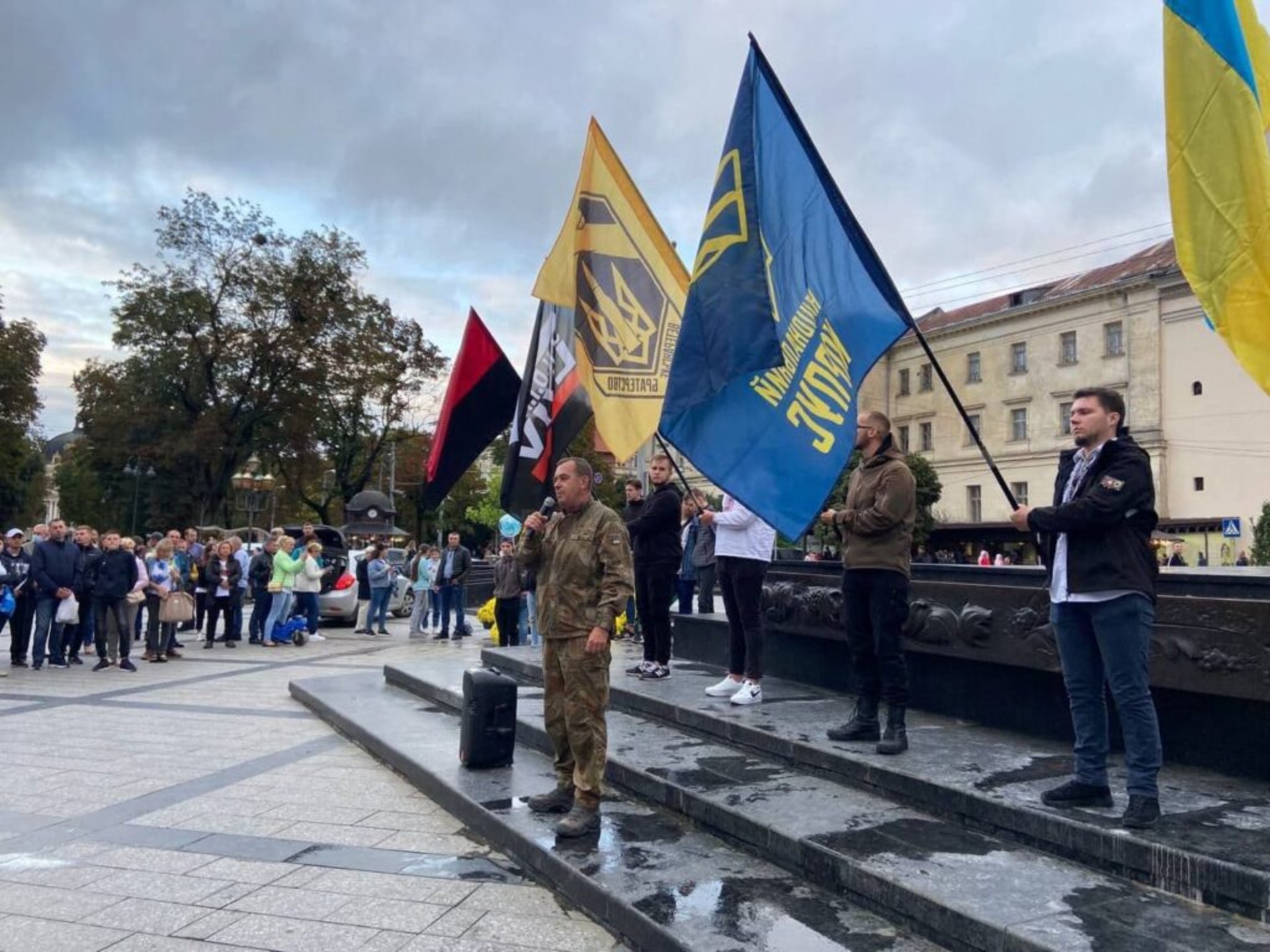 У Львові пройшов автопробіг