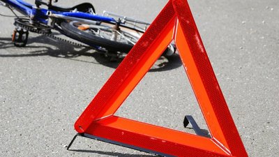 На Сколівщині автівка збила велосипедиста