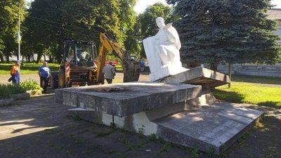 На Львівщині повністю декомунізувалися вже 6 територіальних громад (ФОТО)