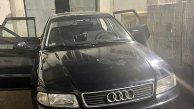 На кордоні з Польщею затримали «заправлене» цигарками авто (ФОТО, ВІДЕО)