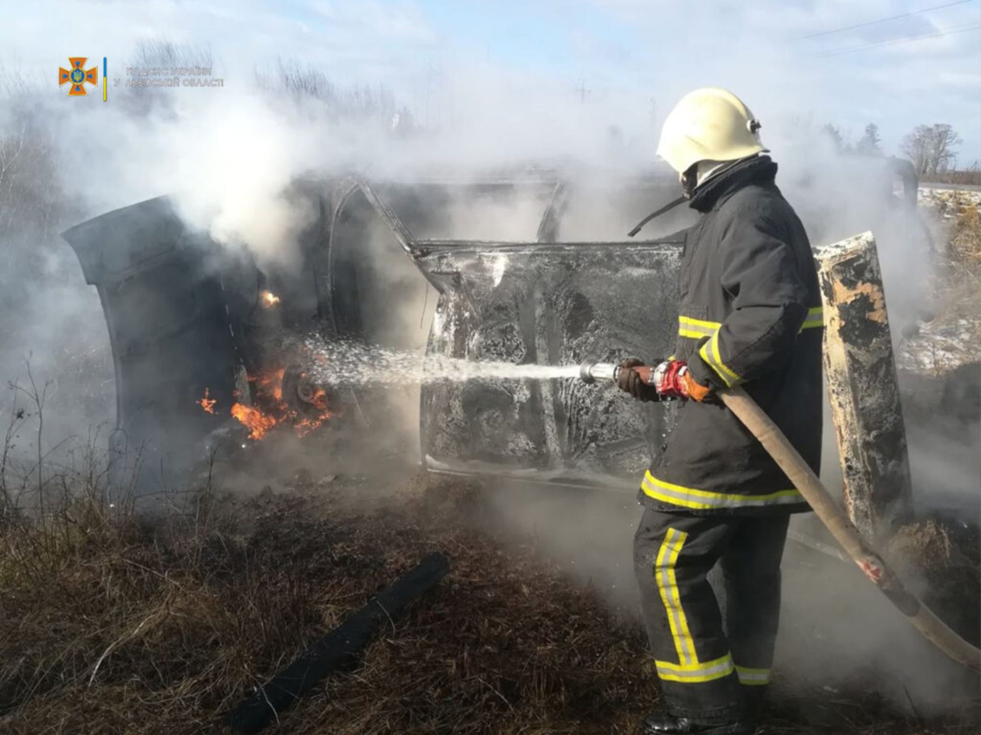 На Львівщині згорів автомобіль