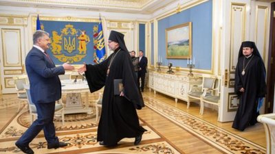 Реакція російської духовної і світської влади свідчить, що Україна на правильному шляху, - Порошенко про рішення Синоду РПЦ