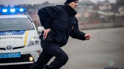 Поліцейські розшукали школярку, яку у Червонограді викрав невідомий на велосипеді