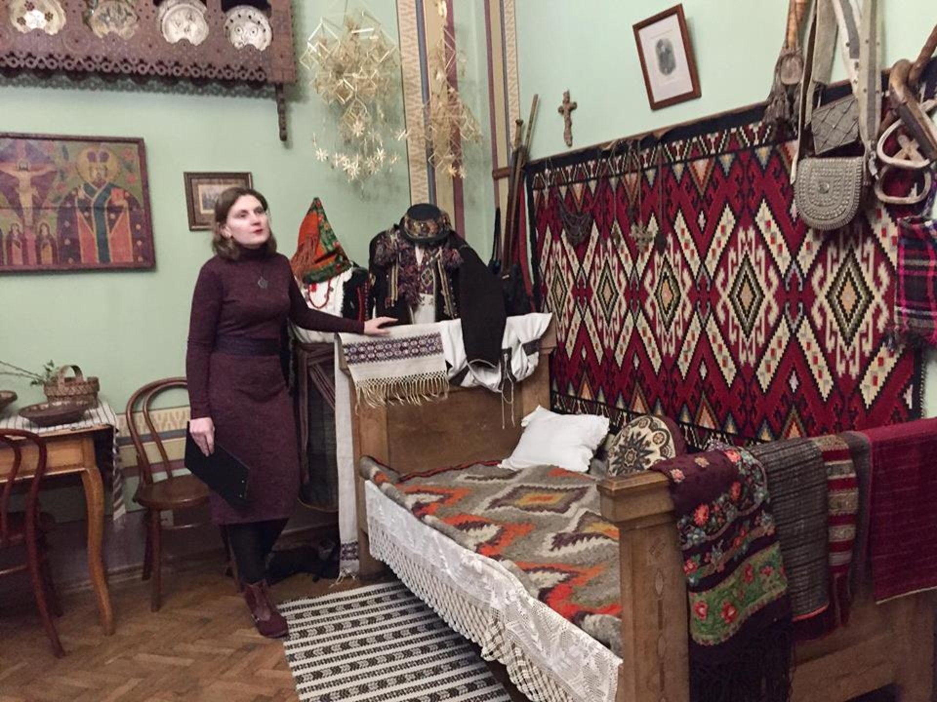 Державний меморіальний музей Грушевського у Львові. Гуцульська кімната. Фото: 4studio