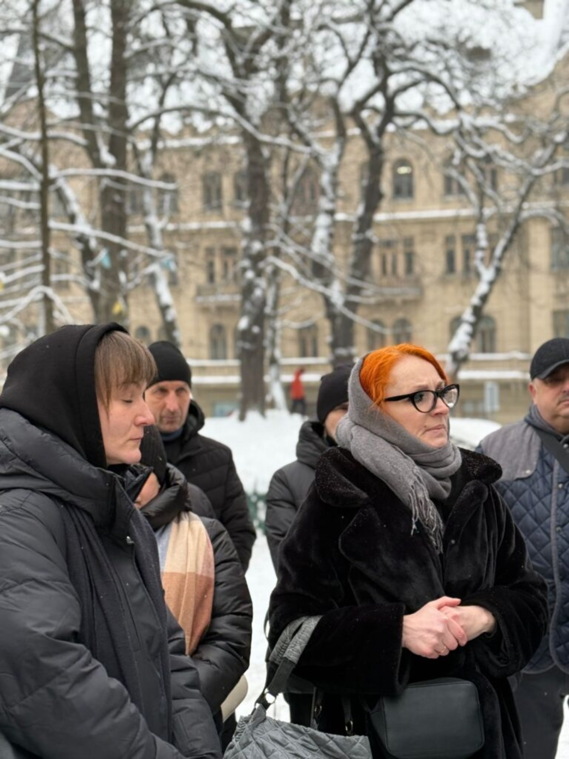 Родини новітніх Героїв України обурені діями Садового, фото Четверта студія