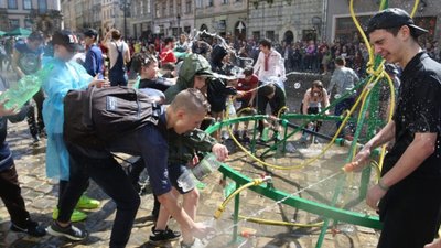 Масового обливання на площі Ринок цьогоріч не буде