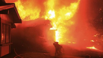 На Львівщині зняли відео, але не врятували автомобіль