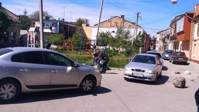 У Львові через ремонт вулиці Богдана Хмельницького виникли нові незручності (ФОТО)