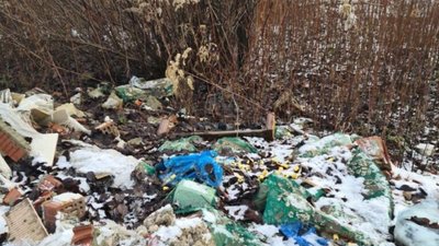 На Львівщині виявили звалище медичних відходів (ФОТО)
