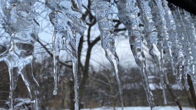 У Львові з будинків можуть падати сніг та бурульки: як вберегтися