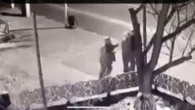 Співробітник Іршавського ТЦК вступив у бійку з випадковим перехожим (ВІДЕО)