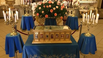У Соборі св. Юра виставили до почитання унікальну святиню: частину пояса Пресвятої Богородиці