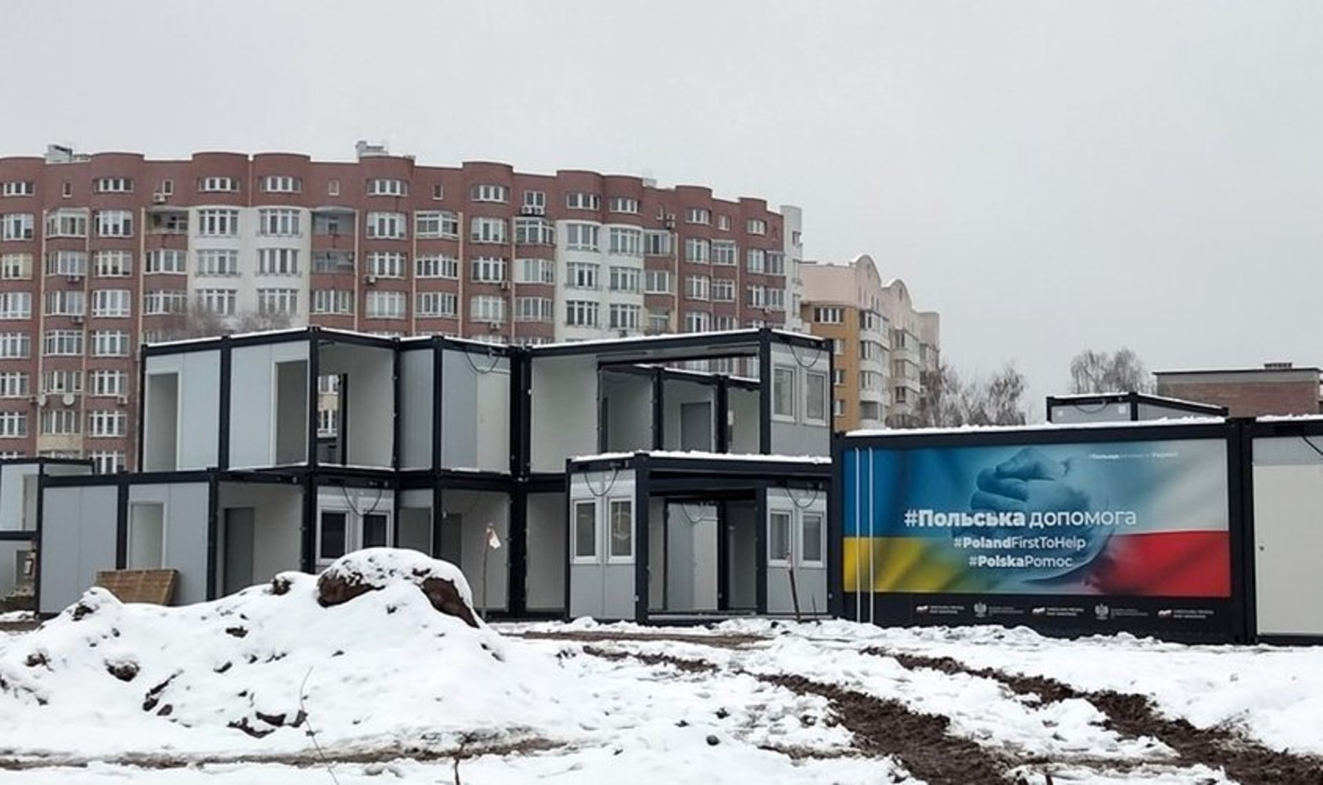 У Львові монтують четверте модульне містечко для переселенців