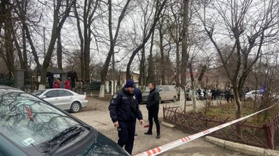 Відео з місця підриву біля ТЦК на Хмельниччині