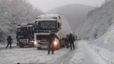 На трасі Київ – Одеса без заторів, але рух місцями повільний