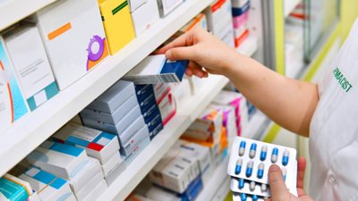 Антибіотики з наступного року будуть продавати за електронним рецептом