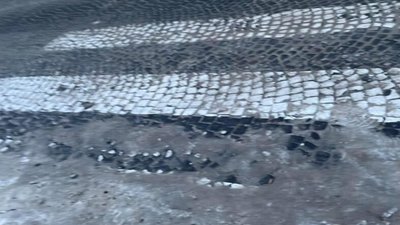 У Львові біля лікарні не розчищають сніг (ФОТО)