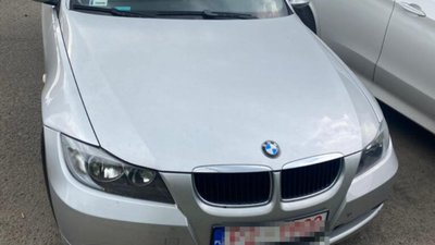 Двоє українців попалися на незаконних оборудках з ввезення автівок із Польщі (ФОТО)