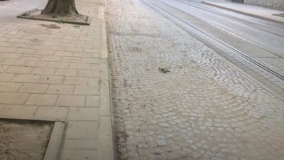 У Львові вулиці залишаються у піску (ФОТО)