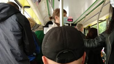 У Львові під час карантину курсує переповнений громадський транспорт (ФОТО)