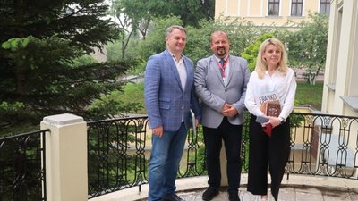 Синютка передав музейникам засоби індивідуального захисту