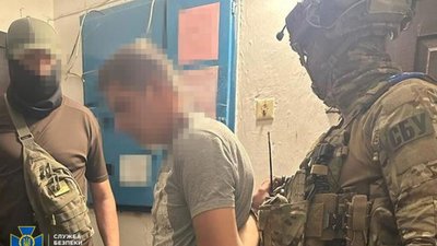 СБУ затримала двох членів злочинного угруповання, які погрожували свідкам за їхні заяви на раніше затриманих бандитів