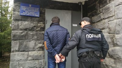 На Львівщині зловмисники побили двох поліцейських (ФОТО)