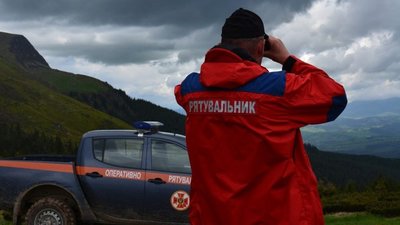 У горах Львівщини сьогодні буде багато рятувальників