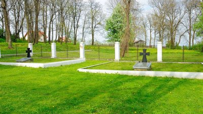 Біля Перемишля осквернили могили українських військових