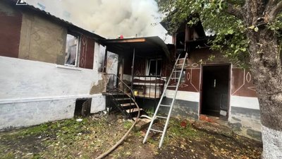 На Львівщині ліквідували пожежу в житловому будинку