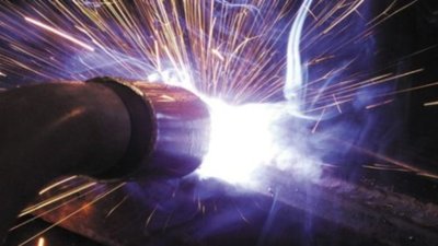 На території райавтодору на Львівщині, внаслідок вибуху паливного баку постраждало двоє  працівників