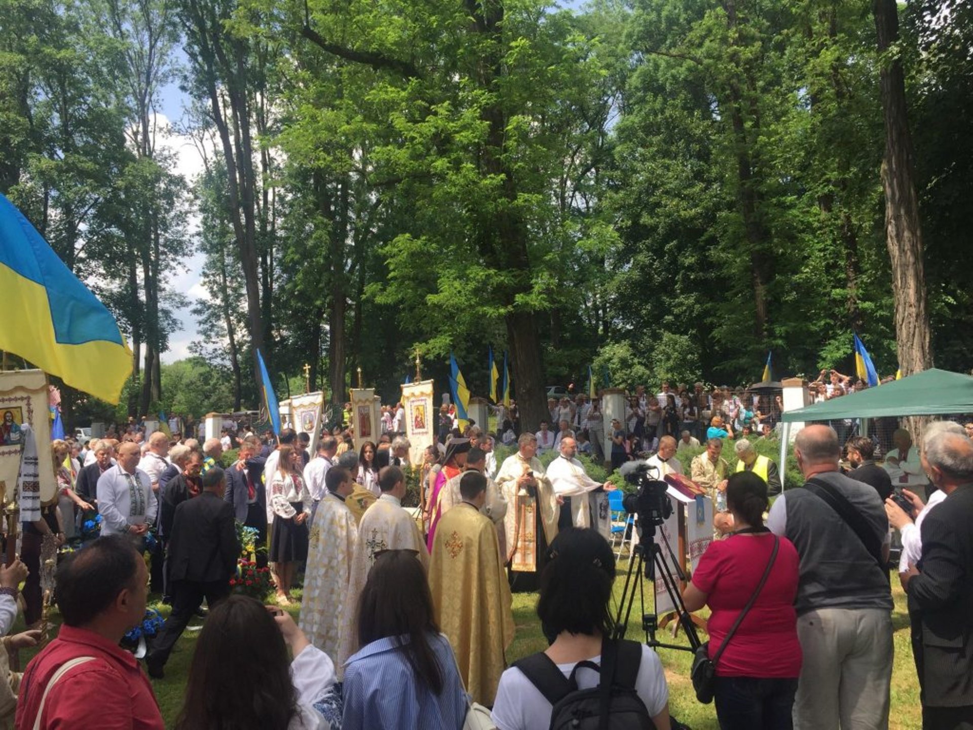 У Пикуличах вшанували полеглих українських воїнів. Фото Олега Довганика