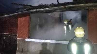 На Самбірщині у власному будинку загинули батько із сином (ФОТО)