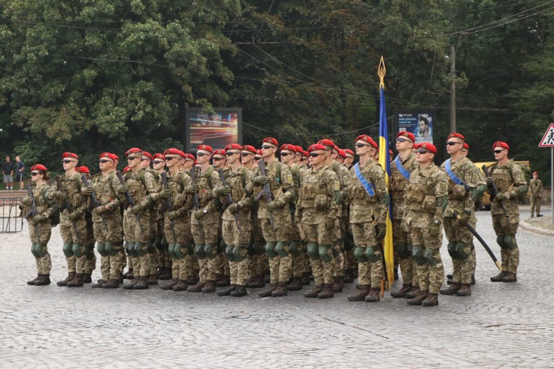 У Львові провели генеральну репетицію урочистого проходження Захисників, фото Павла Ткачука