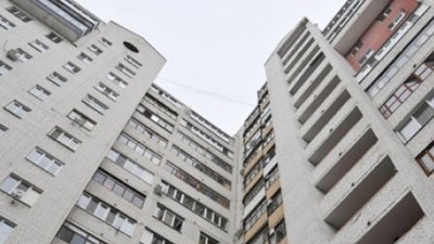 У Винниках чоловік розбився на смерть випавши з багатоповерхівки