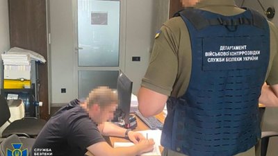 СБУ викрила керівників навчального центру Нацгвардії, які безпідставно нарахували собі майже 1 млн «бойових» премій