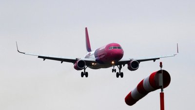 Авіакомпанії скасовують міжнародні рейси через коронавірус